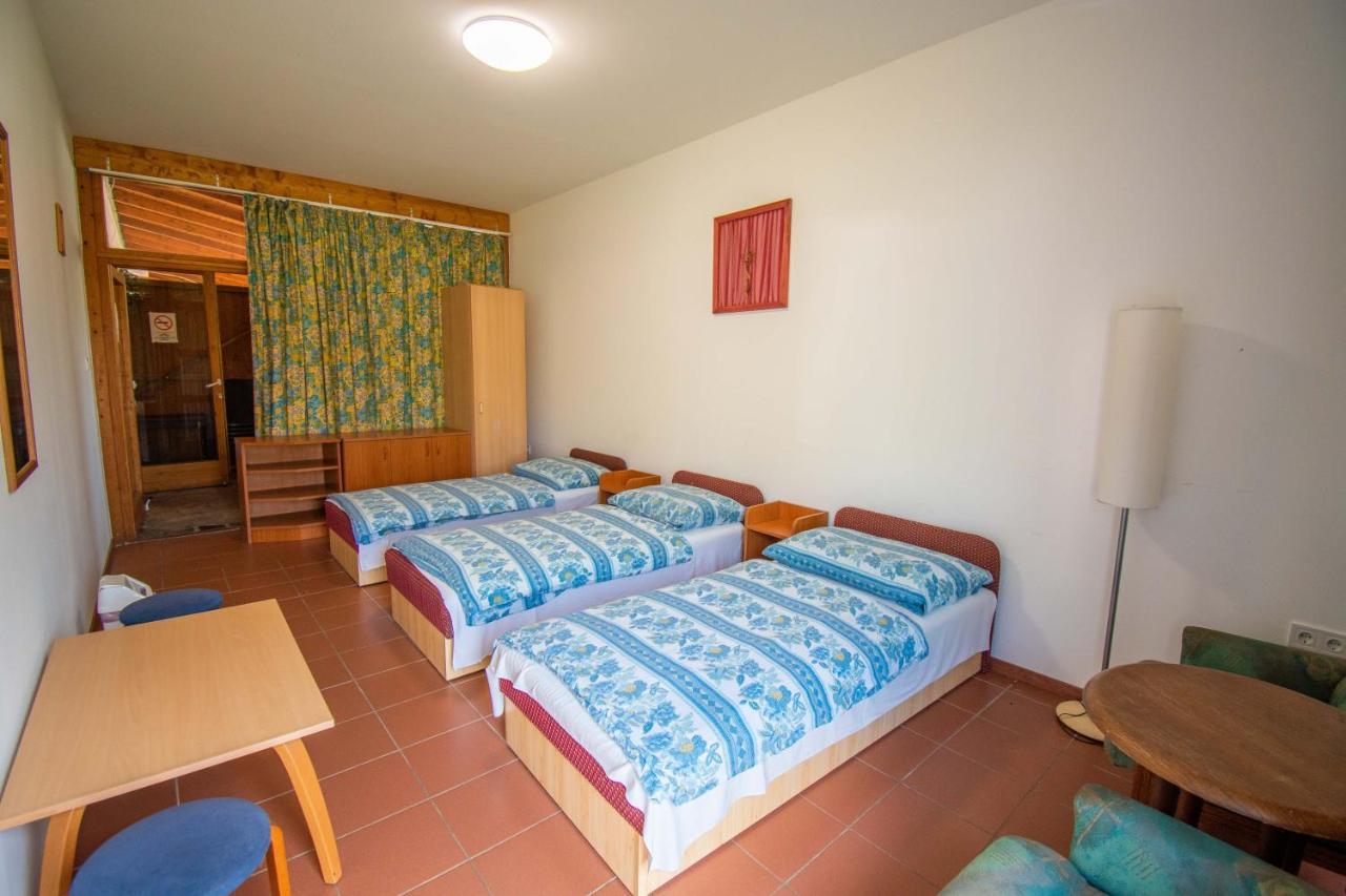 Beach Hostel Balatonboglár Kültér fotó