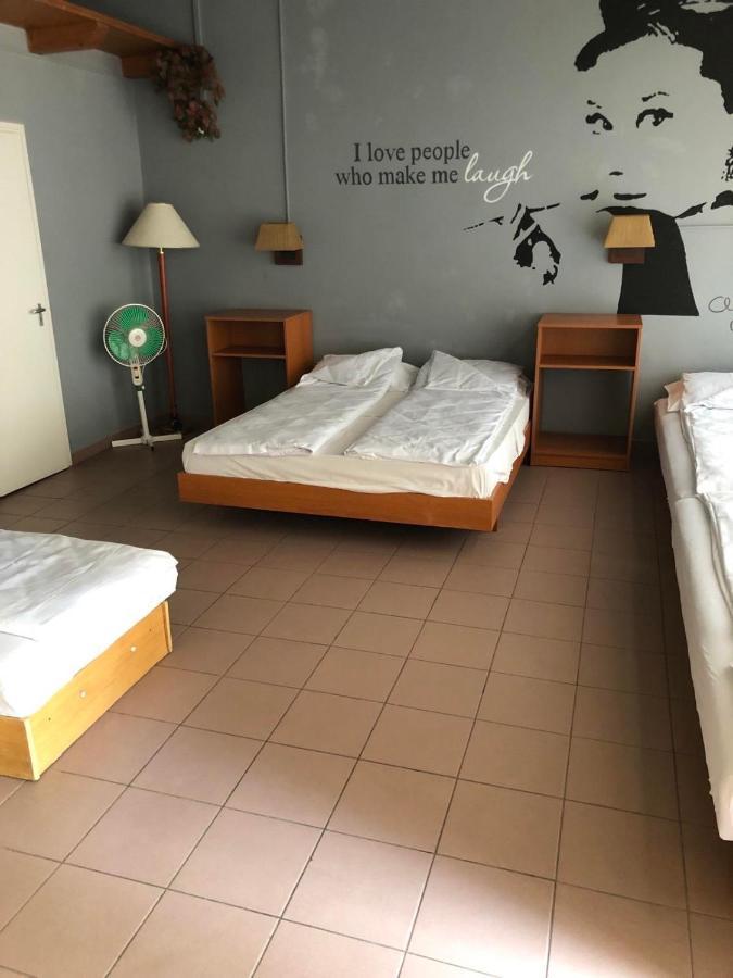 Beach Hostel Balatonboglár Kültér fotó